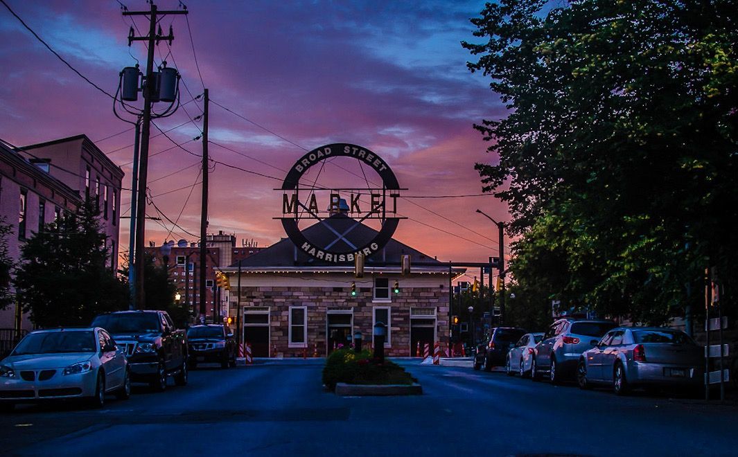 A calming look at our market before the hustle and bustle from @matthew.schreffler. Our Friday plans include vendors on the plaza, Farm Show Milkshakes to help support the @friendsofmidtown Dog Park, and @3rdintheburg with FREE yoga at 6 p.m. on the plaza with @studiobpoweryoga!