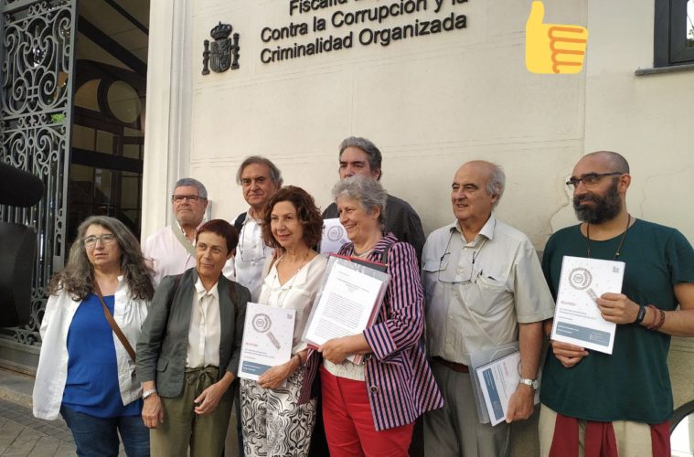 anticapiMadrid's tweet image. Nuestra compañera @CarmenSanJose15 escribe en @PoderPopularWeb sobre los resultados arrojados por el último informe de @AuditaSanidad que pone de relieve las tropelías perpetradas por el gobierno del @ppmadrid en la CAM contra la sanidad pública.

poderpopular.info/2019/06/21/aud…