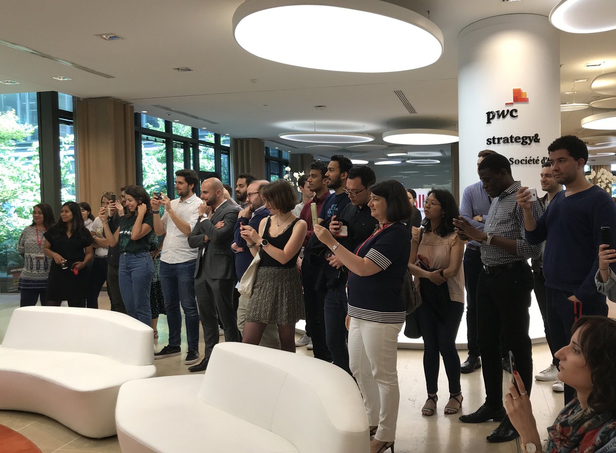 🎶 Chez <a href="/PwC_France/">PwC France</a>, la #FeteDeLaMusique2019 a déjà commencé ! 🥳 #TGIF #insidePwC