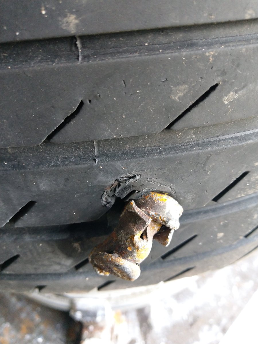 Woodyno1's tweet photo. Unfortunately won't be repairing that one! Straight to new 215/60R16 tyre for this Ford SMax in Sutton Coldfield. https://t.co/Ynwibk4E9G