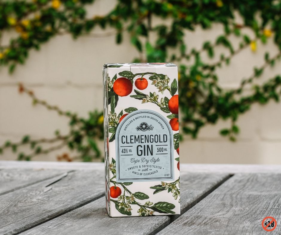 So much more than just gin...
Besides the lovely contents of this box, it also doubles up as conversation starter, table décor &amp; visual inspiration at gatherings.bit.ly/2NecMsc #ClemenGoldGin