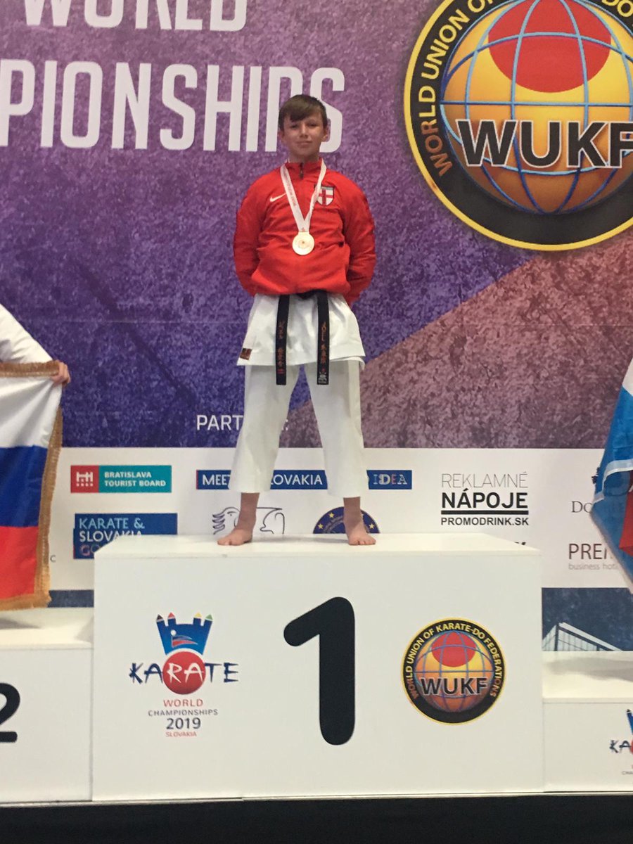 eccleston_joel's tweet photo. @yipiyap @BCAWarrington podium pics https://t.co/xNJ39T1pmJ