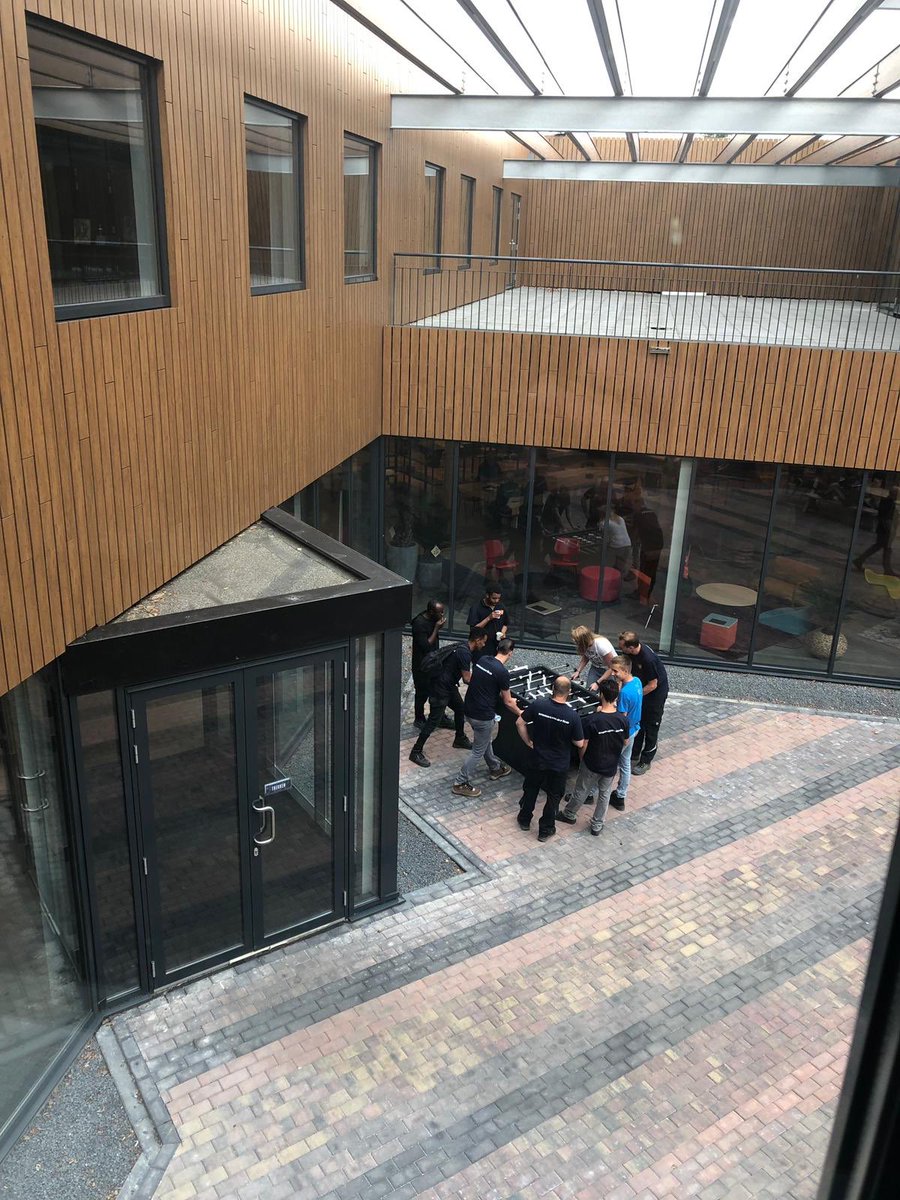 Onze nieuwe voetbaltafel valt goed in de smaak!😃