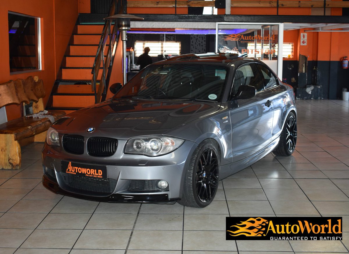 AutoworldC's tweet image. 2011 BMW 120D M SPORT COUPE AUTOMATIC
200000km
R169 995

Electric glass sunroof
M Sport package
M double spoke alloy wheels
M Sport suspension
M Aerodynamic kit
Xenon headlights
Headlamp washer system
Front &amp;amp; rear PDC
Daytime running lights
Front fog light