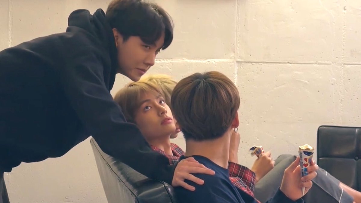 Have u ever thought what’s on Taehyung’s mind?!  #taehyung  #jungkook  #taekook 