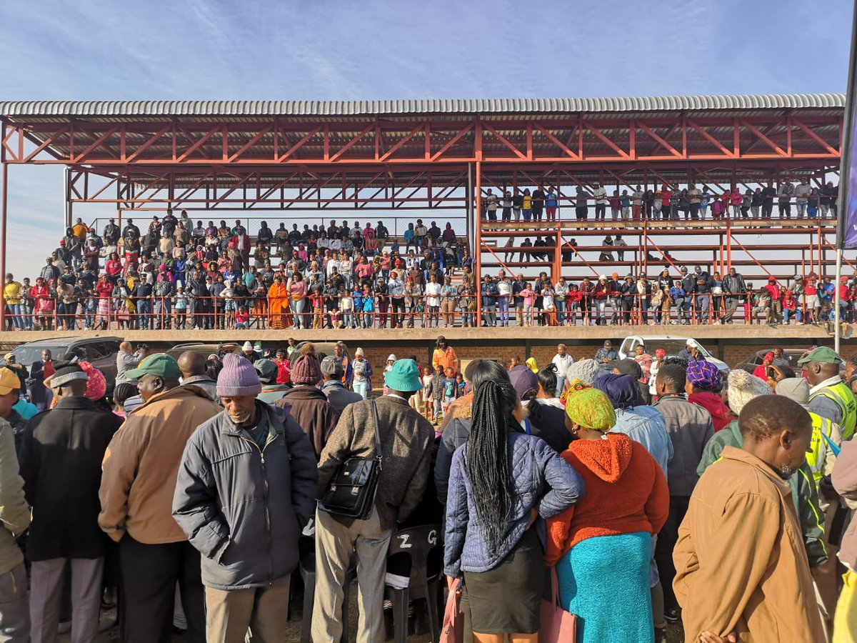 SAPoliceService's tweet photo. #sapsEC Shibane Stadium, Sterkspruit was packed by community members who came to support and witness the Provincial launch of the #CommunityPolicingStrategy today. #CommunityInBlue #PartnershipPolicing ME
https://t.co/tpe8IjXqHD https://t.co/EZVlDNs1V7