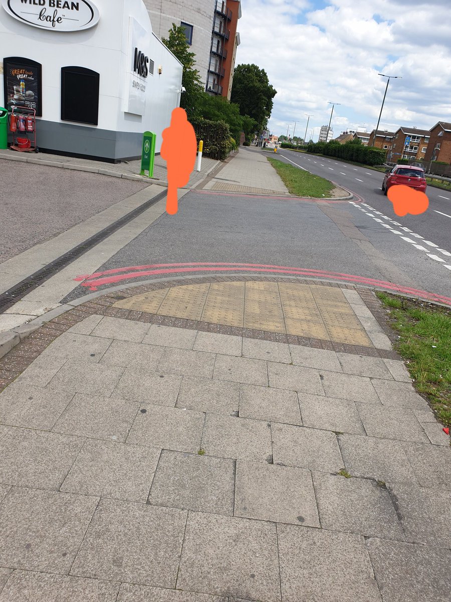 sat_kumar's tweet photo. @BP_plc Why is the double line on exit in your fuel court in A12 after the pedestrian paved platform? During peak times, the exiting cars from your forecourt block the pavement, causing risk and inconvenience to pedestrians. https://t.co/1KLH4qMYFI