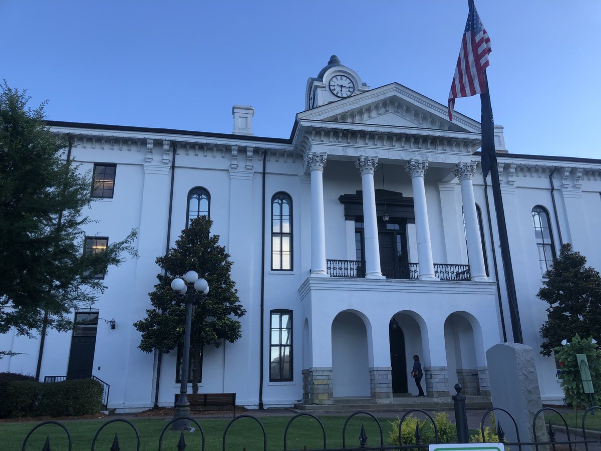 ahaprocess's tweet photo. What is Emotional Poverty? That is what these professionals are discovering today in Oxford, MS. #reduceanger #threatassessments https://t.co/r2yw8wKwGG