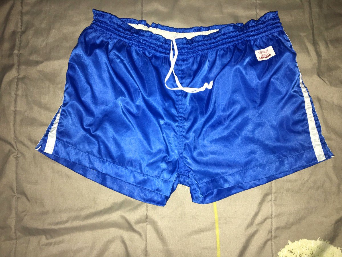 shortsatin's tweet photo. สภาพ85% มีสายผูกเอว มีแถบข้าง
เอว 26-36 ยาว 14
ราคา 200. ส่งฟรีลงทะเบียน EMS+30 https://t.co/tvO5dcQZFD