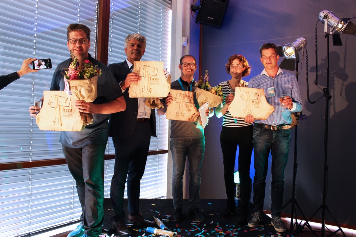 greenacademyHAS's tweet photo. Marieke Schouten, Limgroup, Melkveebedrijf Custers-Keursten en LLTB winnen HAS Awards 2019 tijdens het #HASYearEvent bij #HAShogeschool
Lees meer over de winnaars: https://t.co/x5UnRzuF7j https://t.co/ocerUVH7JK