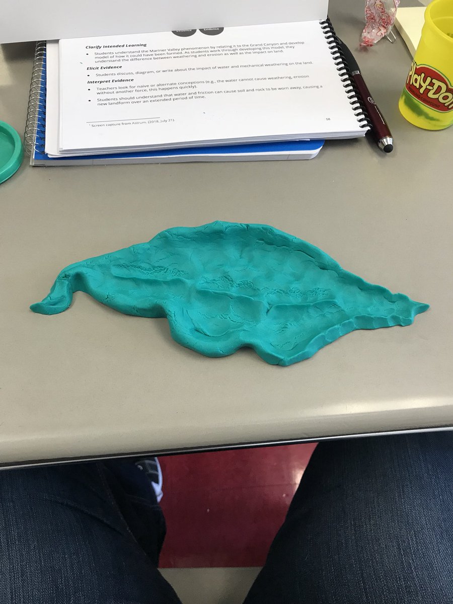 AdremaHiggins's tweet photo. My model of the Mariner Valley located on Mars. #TNScience https://t.co/sbXdmbPVA8