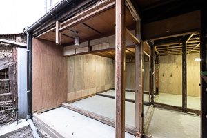 chicamo's tweet photo. 御所南の路地付き町家です。※DIYP見やすくなってます。https://t.co/yOwuXTRgVc https://t.co/r4HI2hG0wh