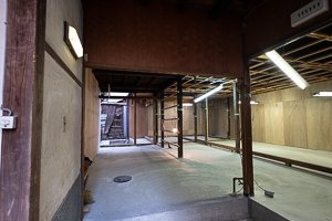 chicamo's tweet photo. 御所南の路地付き町家です。※DIYP見やすくなってます。https://t.co/yOwuXTRgVc https://t.co/r4HI2hG0wh
