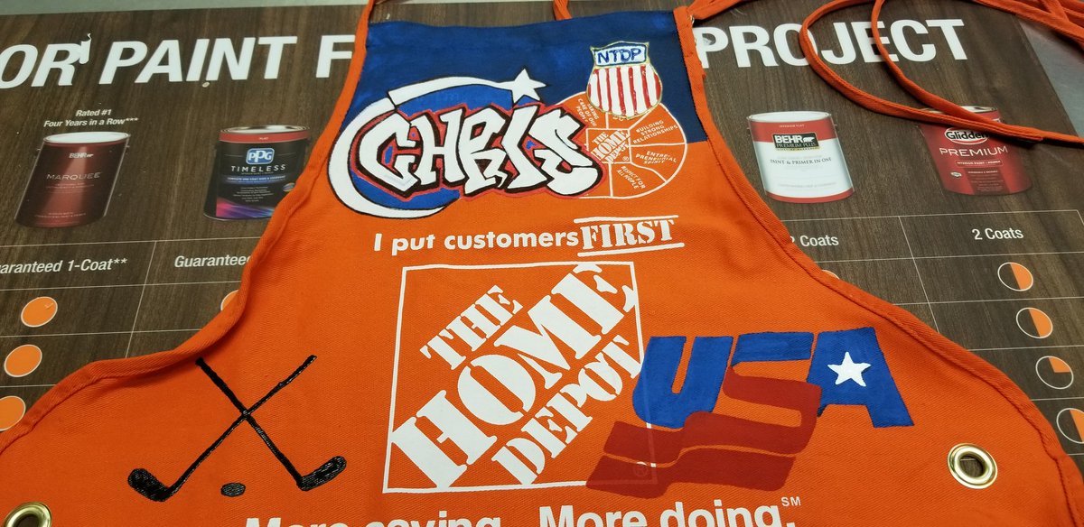 CLevitan17's tweet image. Thank you to Alan and Sara @THDNorthville for making me this Team USA NTDP apron to wear at work today, to support our Team USA players, during the 2019 NHL Draft tonight!! Good luck to ALL the U-18 players in this years draft! #ProudASM @jackhughes43 @Turcotte__71 @USAHockeyNTDP