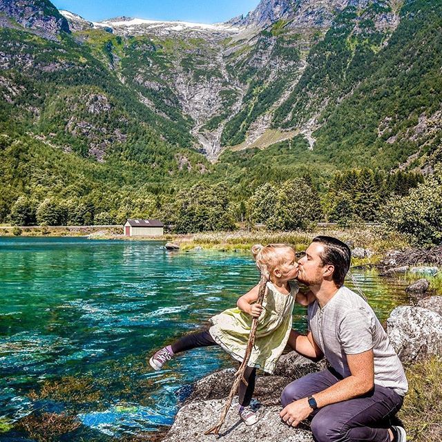 gowithnugget's tweet image. As we wrap up our week celebrating some of the awesome travel-dads in our community, want to share some reflections from Matt of @unsettledown. Today, we're asking him how travel has strengthened the bond that he has with his kids...⠀
⠀
"Travel basic… bit.ly/2KsWz4D