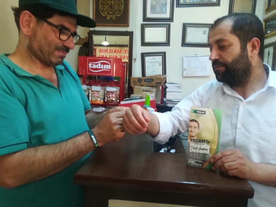 Yeşilay Şanlıurfa şb Gençlik Komisyonu (@urfayesilay) on Twitter photo YEŞİLAY ŞANLIURFA ŞUBESİ YEŞİLAY ELÇİLERİ PROJESİ İÇİN ESNAFI ZİYARET EDİYOR
3 ay önce hayata geçirilen "Yeşilay Elçileri Projesi" kapsamında Şanlıurfa'nın dört bir yanındaki esnafımız gezilip bilgi verildi. <a href="/YesilayUrfa/">Yeşilay Şanlıurfa</a> @UrfaMem <a href="/SANLlURFA/">Şanlıurfa</a> <a href="/sanliurfabld/">Şanlıurfa Büyükşehir 🇹🇷</a> <a href="/muharremcelik63/">Muharrem çelik</a> YEŞİLAY ŞANLIURFA ŞUBESİ YEŞİLAY ELÇİLERİ PROJESİ İÇİN ESNAFI ZİYARET EDİYOR
3 ay önce hayata geçirilen "Yeşilay Elçileri Projesi" kapsamında Şanlıurfa'nın dört bir yanındaki esnafımız gezilip bilgi verildi. <a href="/YesilayUrfa/">Yeşilay Şanlıurfa</a> @UrfaMem <a href="/SANLlURFA/">Şanlıurfa</a> <a href="/sanliurfabld/">Şanlıurfa Büyükşehir 🇹🇷</a> <a href="/muharremcelik63/">Muharrem çelik</a>