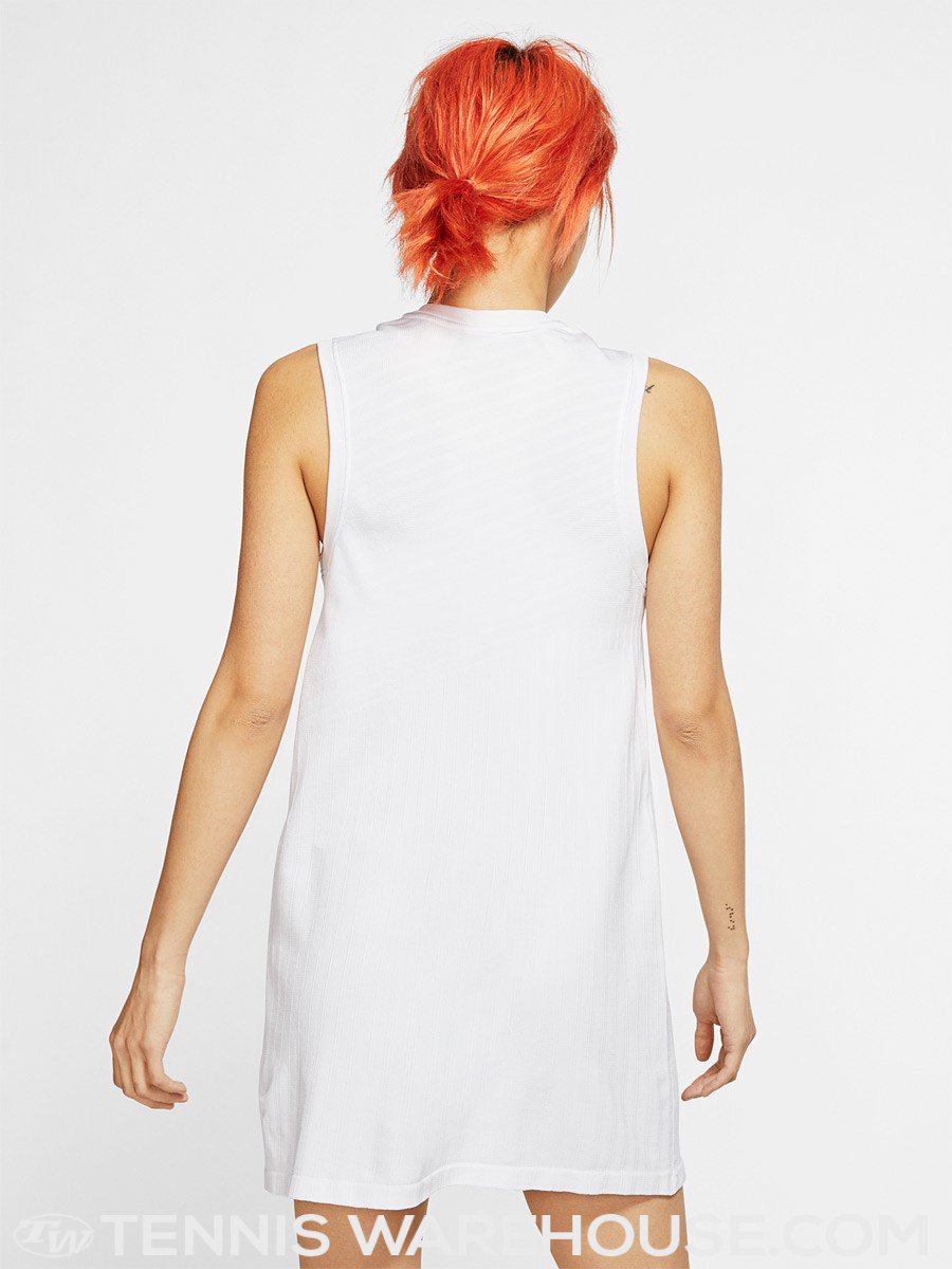 sharapova wimbledon dress 2019