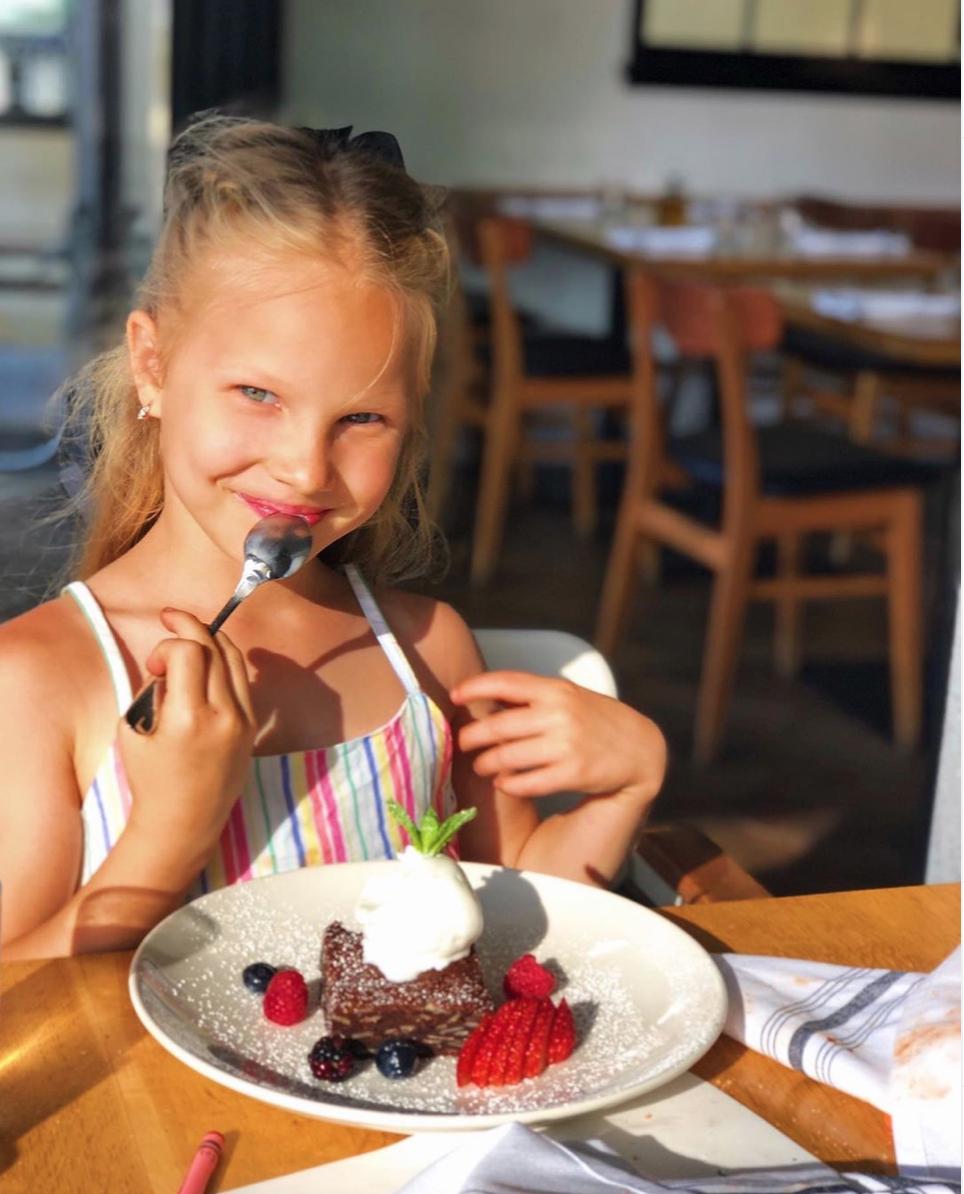 Repost <a href="/miss_emilia/">miss_emilia</a>:

"When you skipped 1 week of camp and enjoying your desert instead... 😂😂😂"