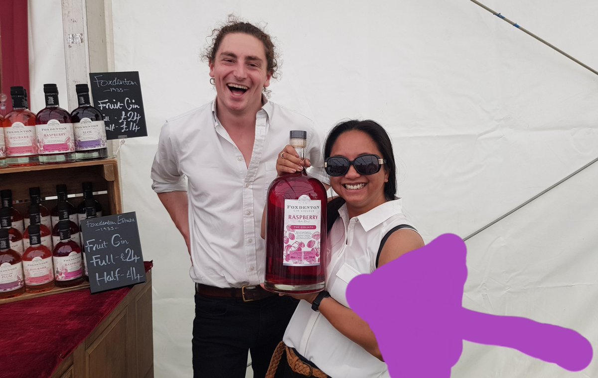 hayward_grace's tweet photo. Now that's my kind of #gin!!! Beautifully flavoured and British produced #nowyourtalking #devine https://t.co/vHG2wQhg8i
