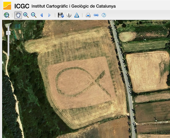 Gràcies a la feina l'any passat feta per <a href="/ancpagesos/">Pagesos per la República</a> <a href="/artxlarepublica/">Artistes x La República🎗</a> i <a href="/ANCAgentsRurals/">AgentsRurals per la República</a> fent <a href="/campsdelaRepbl1/">@campsdelaRepública</a>  llaurant llaços als nostres camps podem trobar ortofotomapes de l'ICGC com aquest vist a l'Estany #Moianès
icc.cat/vissir3/index.…