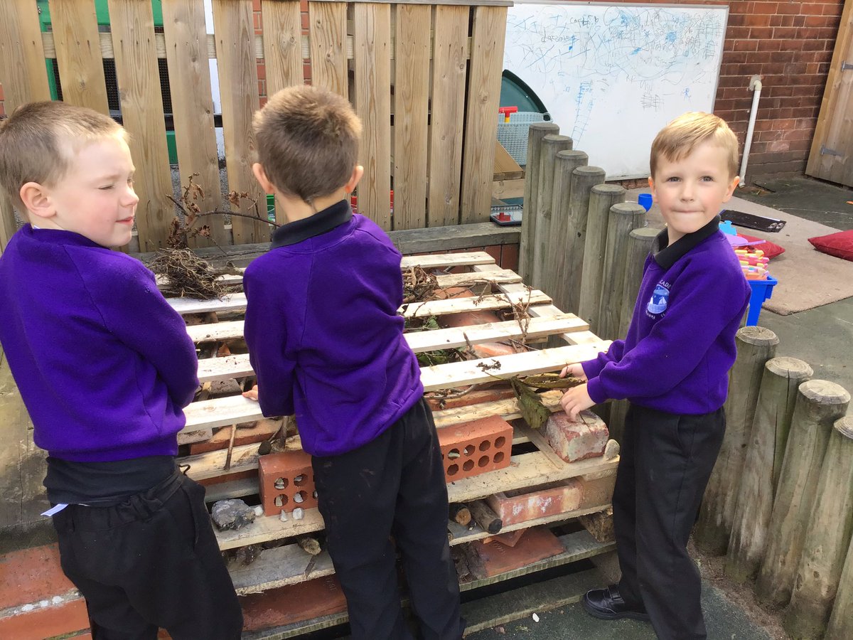 QuayEYFS's tweet image. Design and Technology week was awesome! We investigated, researched, designed, built and evaluated our class project. Here is is, our very own Bug Hotel 🐌🐞🕷🐛#naturalhabitats #bringingnaturecloser #helpingourenvironment @QuayHead @QuayVP
