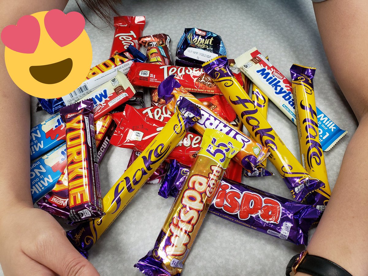 Thank you <a href="/AndyCribb_TD/">Andy Cribb</a> for the visit and yummy British candies! Our team loves it! #EAW2019 #WeMakeTD @NicoleKubica_TD <a href="/JackHuang_TD/">Jack Huang</a> <a href="/PerryYuen_9720/">Perry Yuen</a> <a href="/JanellyPang/">Janelle Pang</a> @NikiGuo3