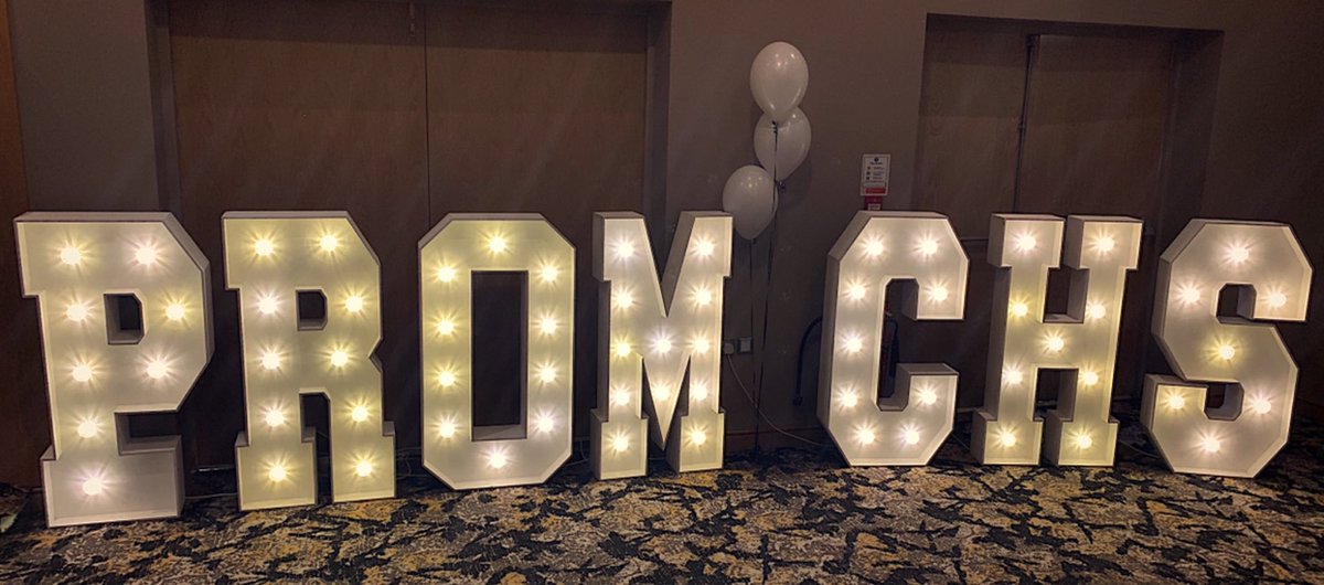 LettersCeleb's tweet photo. Prom season in full “glow”....get in touch for last minute deals! https://t.co/jDWXwQD5Ls