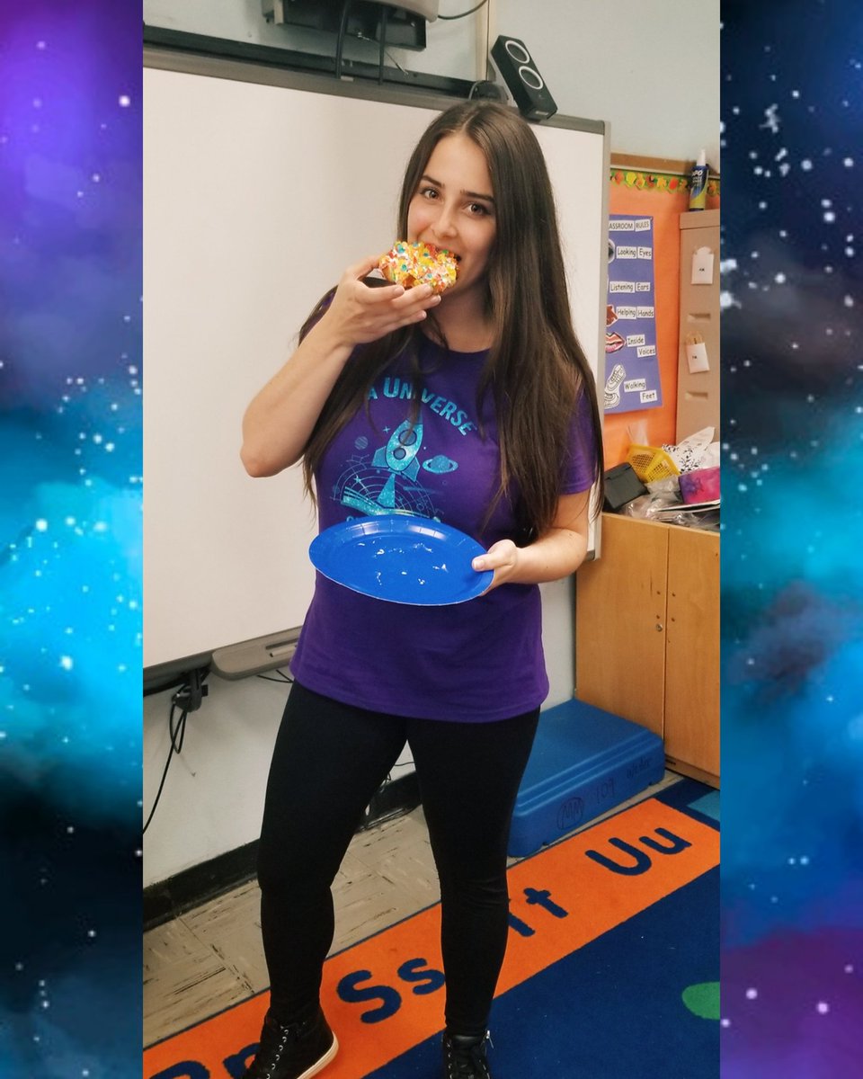 SM_Ognibene's tweet photo. There was an alien invasion at JQA & May Moore! The friendly aliens read stories and talked about all of the fun programs at the Deer Park Library! Ended the day with an out-of-this-world Roy G. Biv waffle from @liegewaffleco! ๐๐๐ฝ๐#SunmerReading #AUniverseOfStories @dprk44 https://t.co/rwwESVLbJb