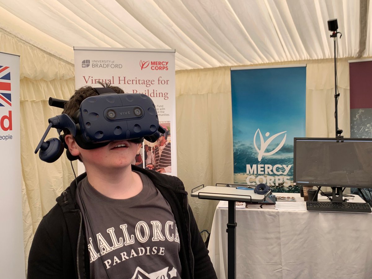 Another great day #HighlandShow demonstrating our @UniofBradford @mercycorps VR project brad.ac.uk/breathe at the @UKGovScotland stand. Call by and say hi to ⁦@AdrianEvans⁩ tomorrow and Sunday #WorldRefugeeWeek @BradArcForensic ⁦@VisHeritage⁩