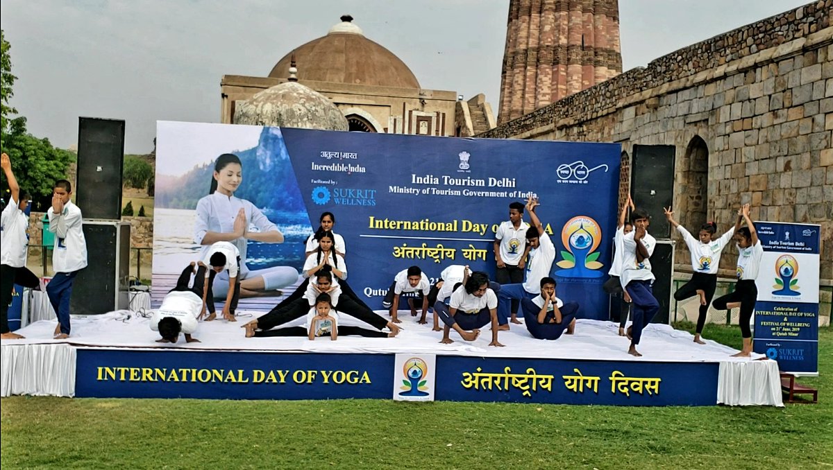 apoorv_om's tweet photo. On #InternationalDayofYoga
Yoga for Peace and Harmony!
Celebrating #YogaDay2019 #inclusive yoga performance with @tourismgoi &amp; @incredibleindia. #IDY #yoga is the best way to keep yourself healthy stay in #peace. Thanks to @narendramodi to provide #health to people our world. https://t.co/pJ1eoUBj0E