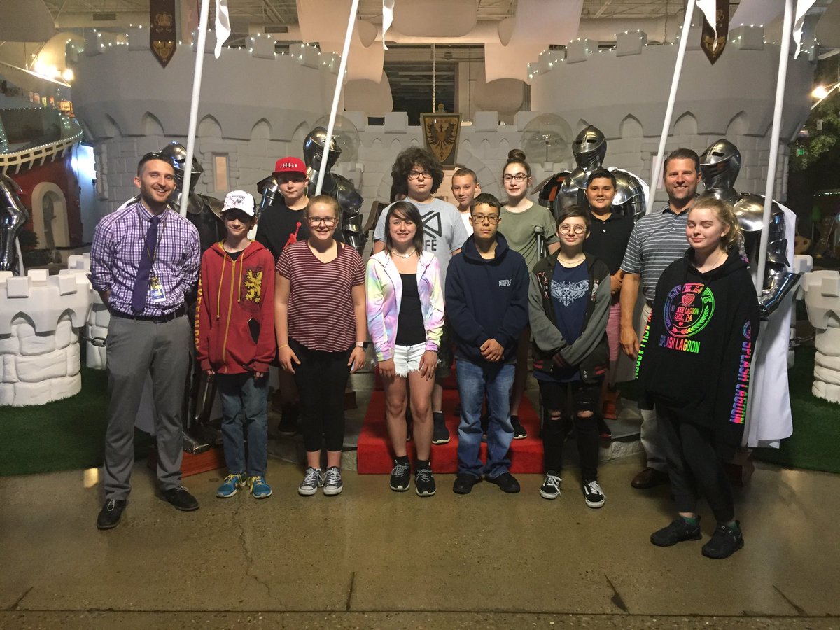 Brett_Slezak's tweet photo. The #ProjectLaunchpad rocket has landed! An incredible week, w/an incredible cast, at incredible places. A big thank you to our hosts, funders and all the people who helped!
Learning & exploring is messy, fun & tiring, but I couldnβt have asked for such an amazing group of kids! https://t.co/Zhs0g5HQdQ