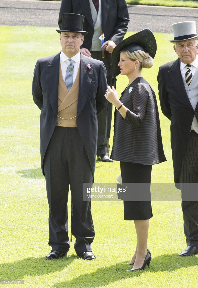 Mace on Twitter "RT RoyaleVision Queen Elizabeth II (L) and Princess