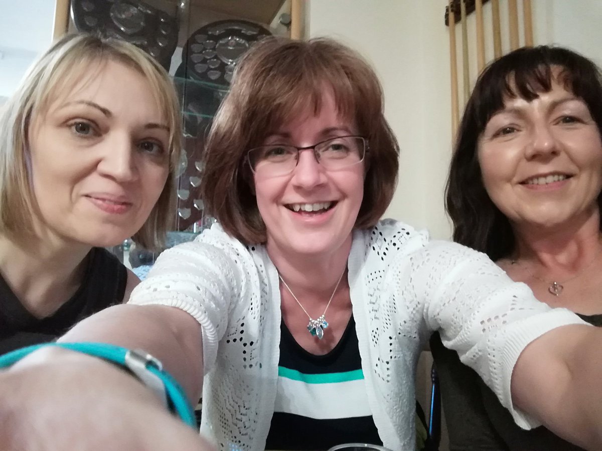 Gwenhwyfar2's tweet image. #quiznight #lsucwmseren #libraryteam #dontthinkwearegoingtowin