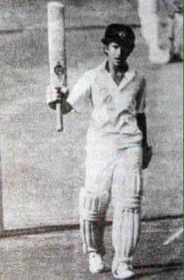 naeemul_haque's tweet image. PM Imran Khan 1969