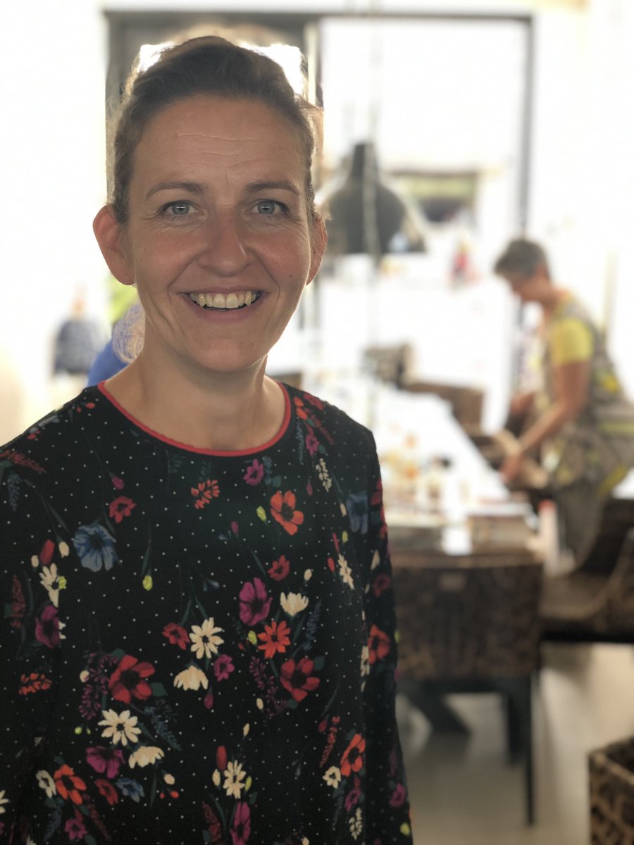 Marianne van Velzen (Stadsdichter van Leiden), wat ga jij in de toekomst doen voor de stad? “Ik hoop nog heel veel woorden toe te voegen aan de stad. Leiden in veel gedichten te verwoorden”.