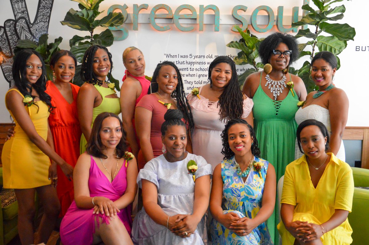 WIMspeaks's tweet photo. #FBF to a few weeks ago when we introduced our 2019 #LeadershipCouncil. Thank you to everyone who came out to support our new team. #Staytuned as we introduce the #new (and some familiar) faces of #WIM! #SpringReveal2019 #WIMGLOBAL #WomeninMedia https://t.co/KhosHuYAwC