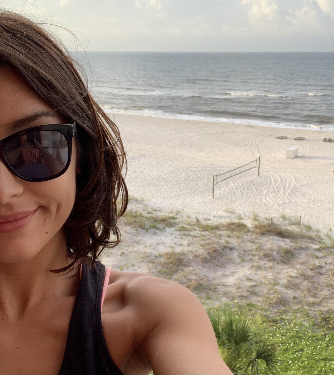 ashliodavis's tweet photo. Sunshine, High Tides, &amp; Good Vibes ☀️🌊😎 #OBA #MermaidAtHeart #TheBeachIsCalling #MyHappyPlace https://t.co/EwFrOmsLdS