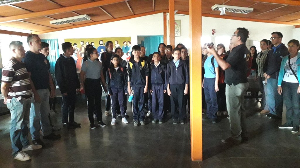 LNCamiloPrada's tweet photo. 📸#Fotos2 #21Jun Ayer se realizó el "Tercer momento de Encuentros productivos 2019" con la participación de todas las instituciones de #Michelena #Táchira #BuenViernes cc @psuvaristobulo @MPPEDUCACION @cen_araguaney @ZonaEducTachira @Crazet2011 @CLIFPMMICHELENA @JorgePerezVZLA 👏 https://t.co/HB2FoWLRPS