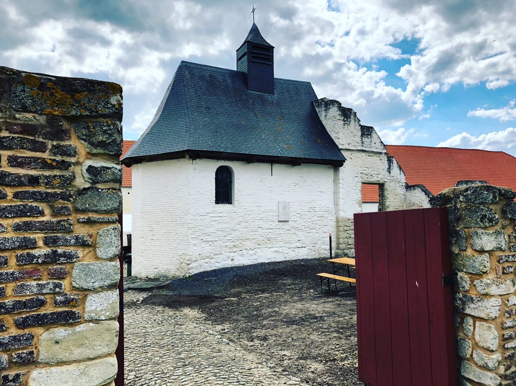2ndBn95thRifles's tweet photo. We’re back in Hougoumont for the first time since the 200th anniversary. Looking forward to this weekend’s recreation of the battle of Waterloo! https://t.co/zh90OM2jwr