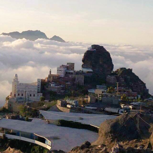 Allyith2's tweet photo. إنها قرية "الحطيب" الساحرة البديعة، بمنطقة "حراز" التابعة لمديرية "مناخة"، غرب العاصمة اليمنية صنعاء، https://t.co/WJ5LOKOTCj