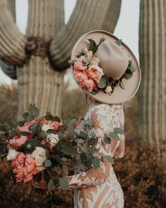 Brides_Ave's tweet photo. Novias con sombrero, una tendencia impregnada de estilo.

¿Te atreves? 😍

#Puebla #Bodas #Novias https://t.co/6j3TR2nykt