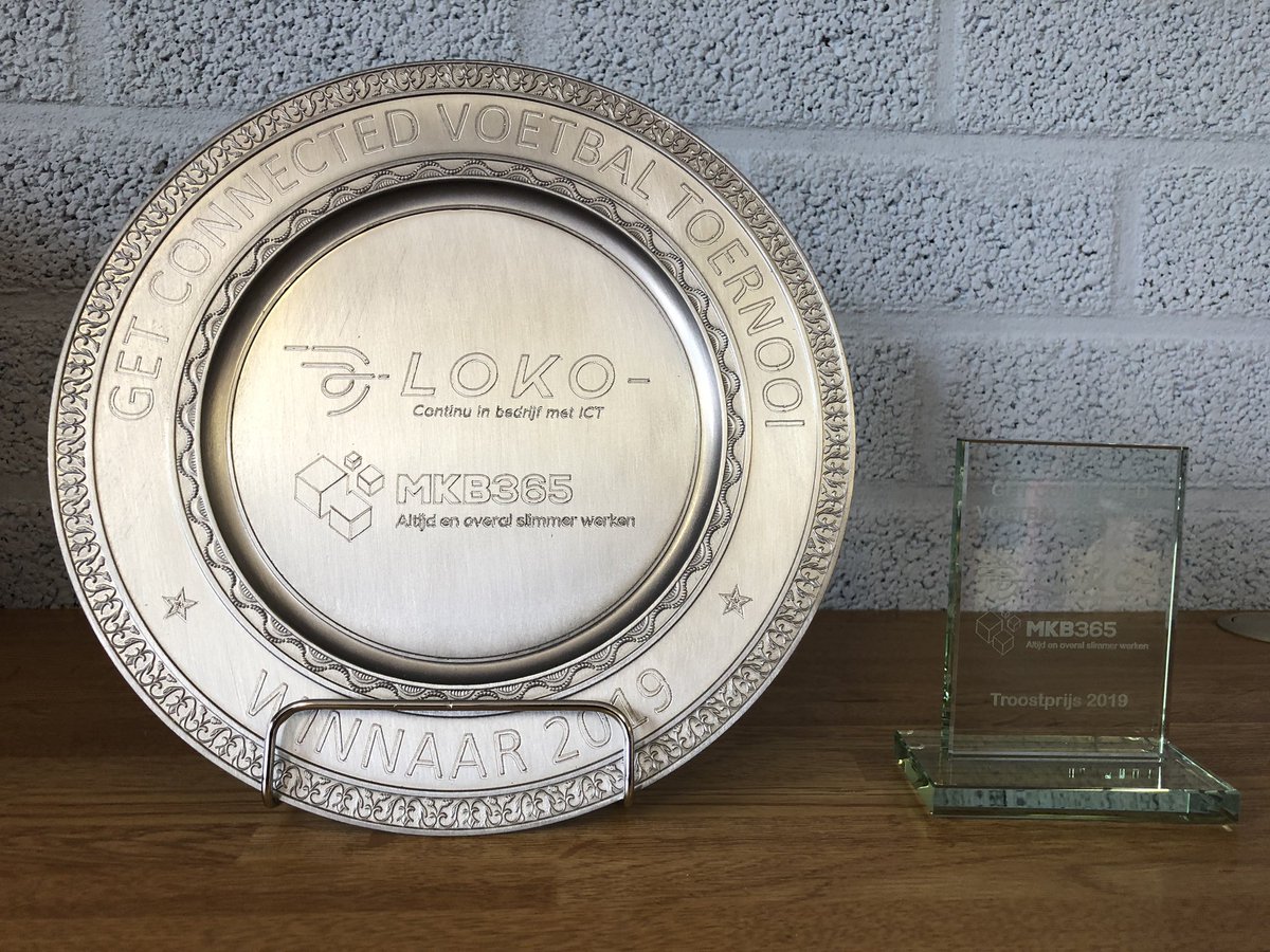 Iedereen present voor het eerste @LokoRunsIT en #MKB365 get connected bedrijven toernooi bij <a href="/vvZeewolde/">vvZeewolde</a>! #Zeewolde