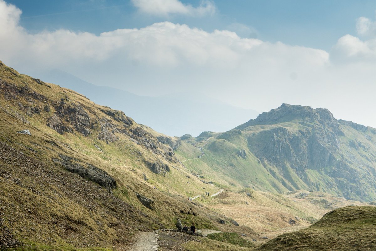 With the weather set to improve, why not explore some of our breathtaking British countryside! 🌳⛰🌿

Here's our top one-day hiking routes in the UK: bit.ly/2WUuyVl