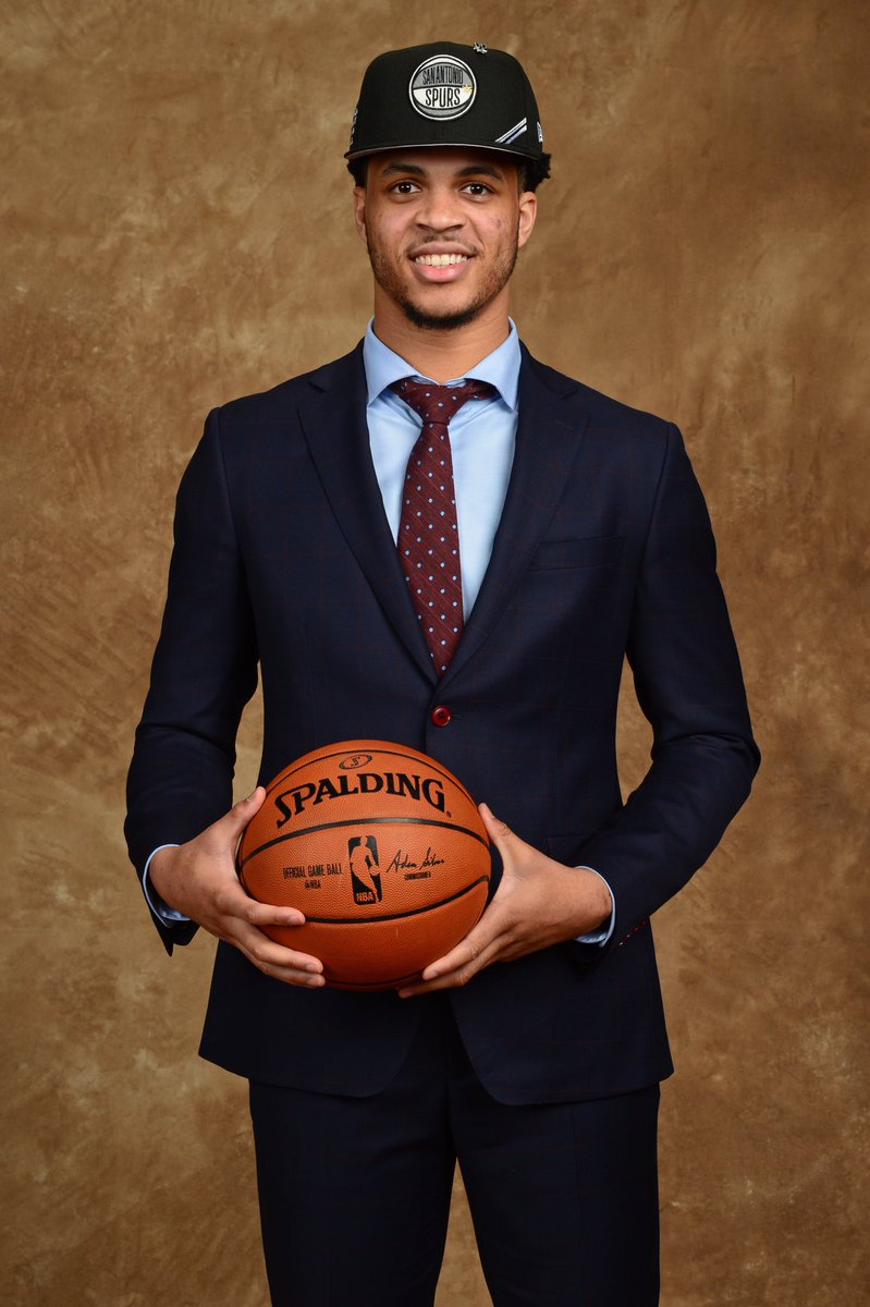 spurs's tweet photo. New faces, same family!
 
📸: https://t.co/LJ6D4nmuNE https://t.co/zVA9FOpMSj