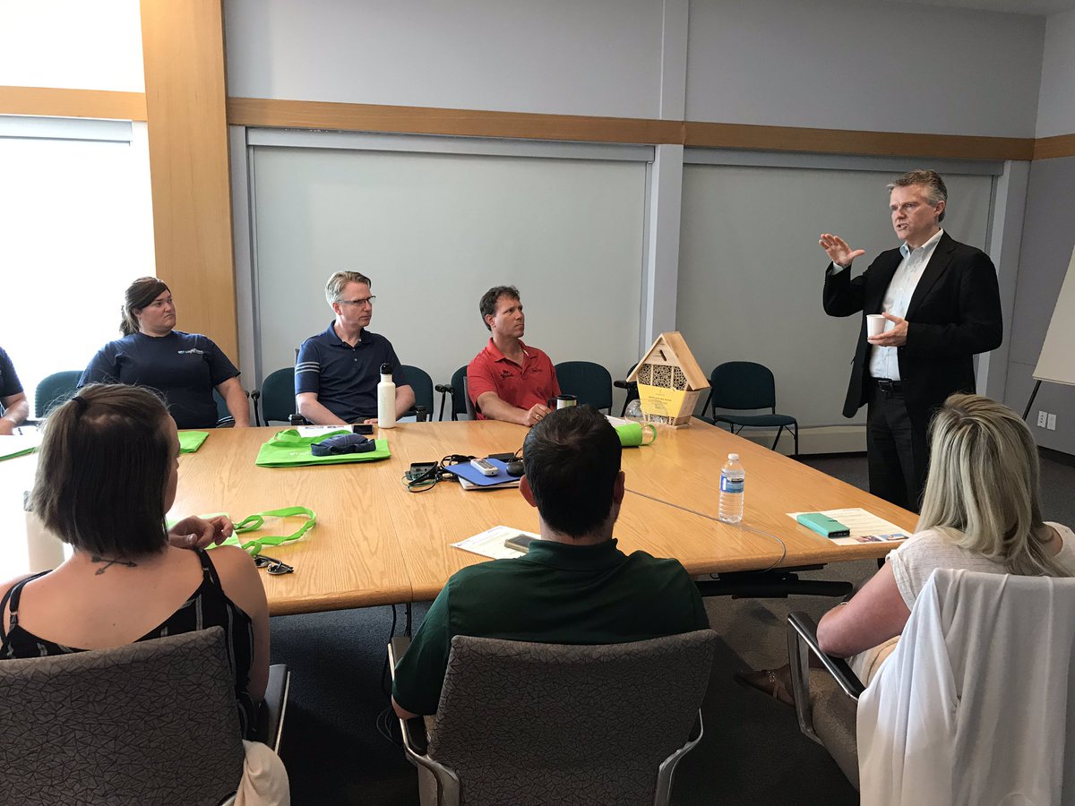APBoardofTrade's tweet photo. Our incredible day @TheTorontoZoo started with a visit from Finance Minister and Ajax MPP @RodPhillips01. Thank you for sharing your message with our #ecobusiness members!
#APBOT #membershipmatters #smallbusiness https://t.co/DzL5gJZxIB