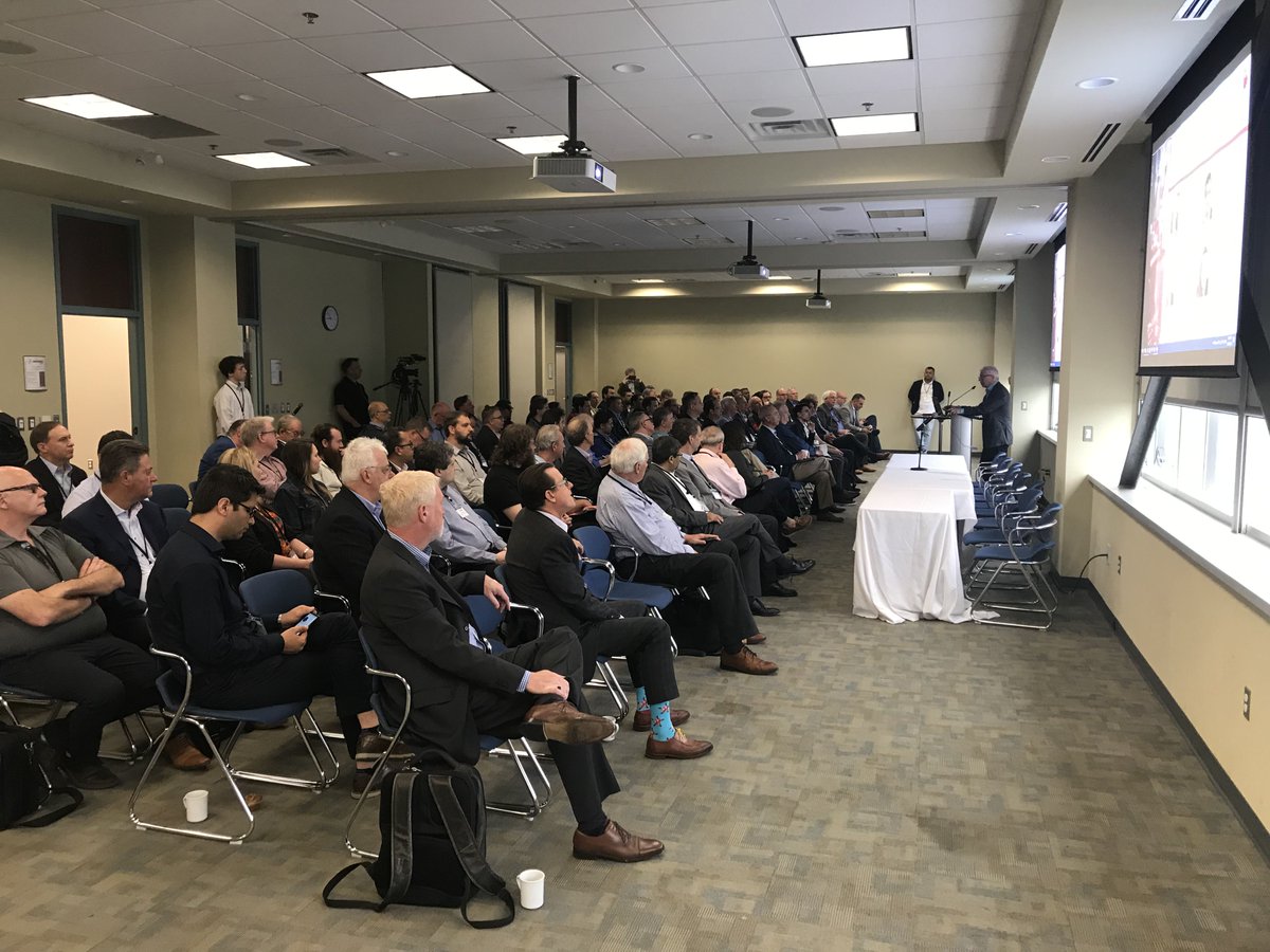 Andrew Dillane tweet media