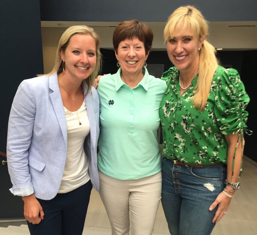 NDMonogram's tweet photo. No better way to start your summer 😎 than by reading the June edition of #InsideIrish☘️
⛳️Golf outing recap
🏈Fantasy Camp Q&A w/ Jim Flanigan
🎾Laura Schwab visits @FightingIrish
💼Networking news
☘️Irish in the pros, members in the news & more!
👉 https://t.co/tc3cRNwRYk https://t.co/6nErdKWsgV