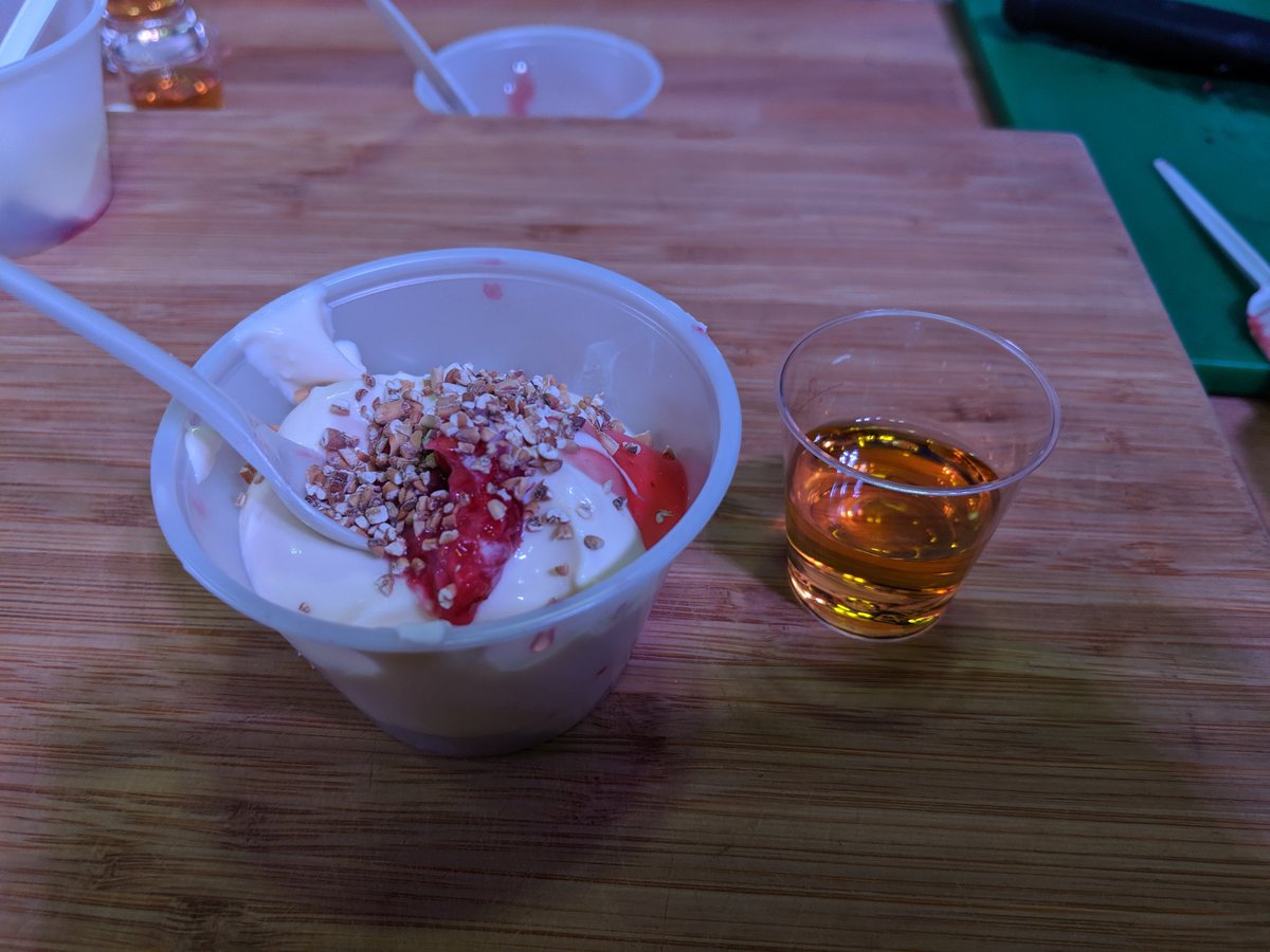 SlowFoodEdin's tweet photo. #CooksAlliance @wendygoodfood #ScottishFoodGuide @ScotlandRHShow Larder Live. Wendy, our compere, is back w/@WeeDalryDairy. They are doing a Scottish #cranachan demo w/their award winning #crowdie made using @MossgielFarm milk.
#HighlandShow https://t.co/81TxNzmEwc