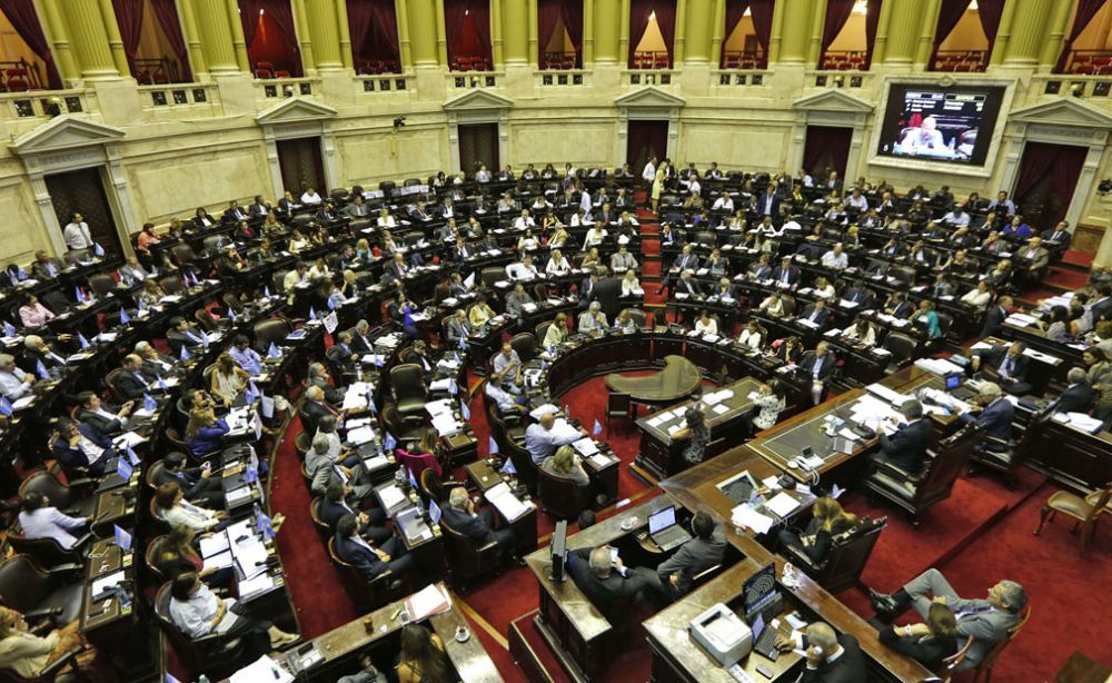 poderciudadano's tweet photo. Poder Ciudadano accedió al registro completo de las visitas que recibieron las/os Diputados/as de la Nación, en ejercicio de sus funciones, entre los años 2011 y 2019.
#DatosAbiertos #accesoalainformacion #abrimosdatos
Mas info: https://t.co/KQLZ2oh4rV https://t.co/hzCpkUjrbg