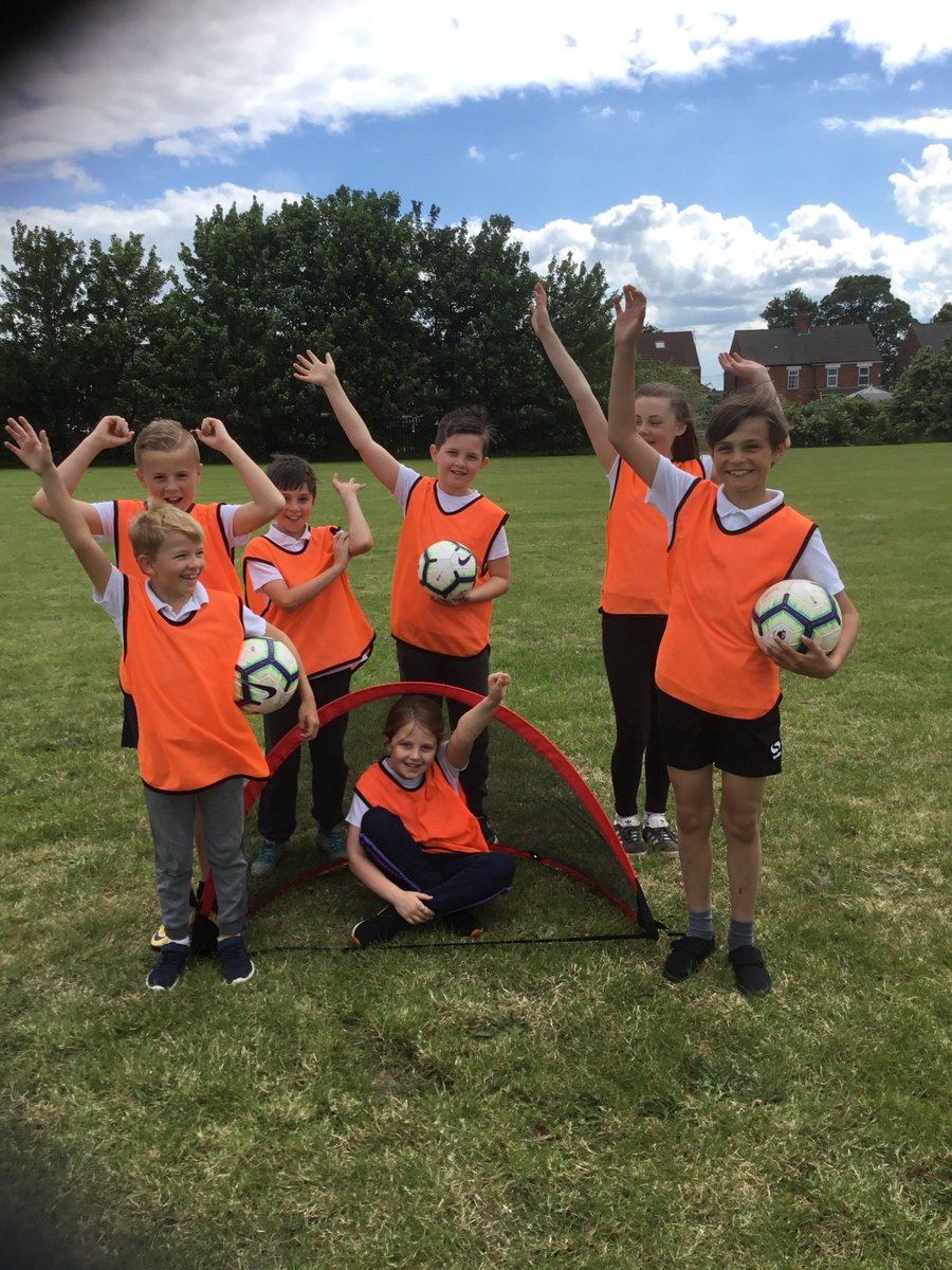TGPS_NorthLincs's tweet photo. A huge thank you to everyone in KS2 for helping raise money for @socceraid by taking part in the Playground Challenge today! They enjoyed taking part in different obstacle courses which were organised by the PE reps. #TGPSPE #TGPSPSHE #TGPSBritishvalues @UNICEF_uk https://t.co/yYFhrU58Hz